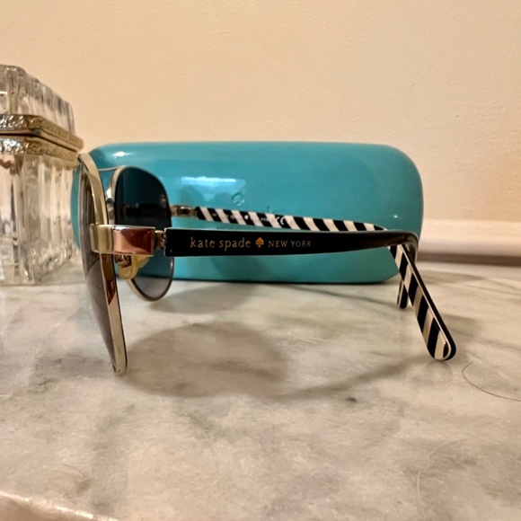Kate Spade Sunglasses - Picture 3 of 4